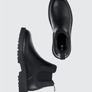 Uniqlo C Chelsea Boots